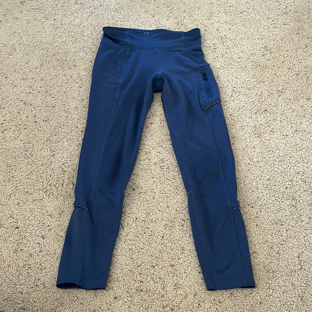 Girls blue leggings. Size: L.
